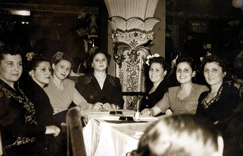 1941_dinner.jpg