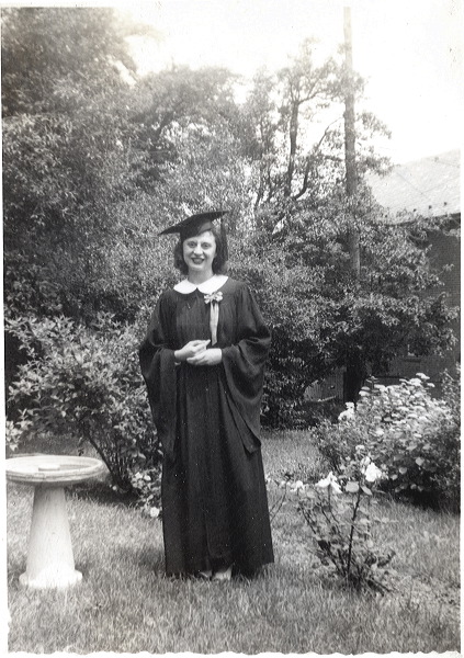 1942_theresa_grad_02.jpg