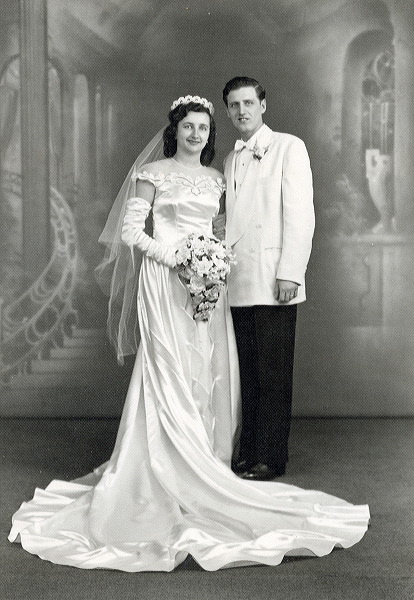 1945_johnjr._wedding.jpg