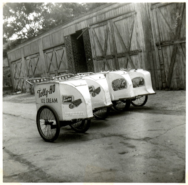 1950_circa_seman_store_06.jpg