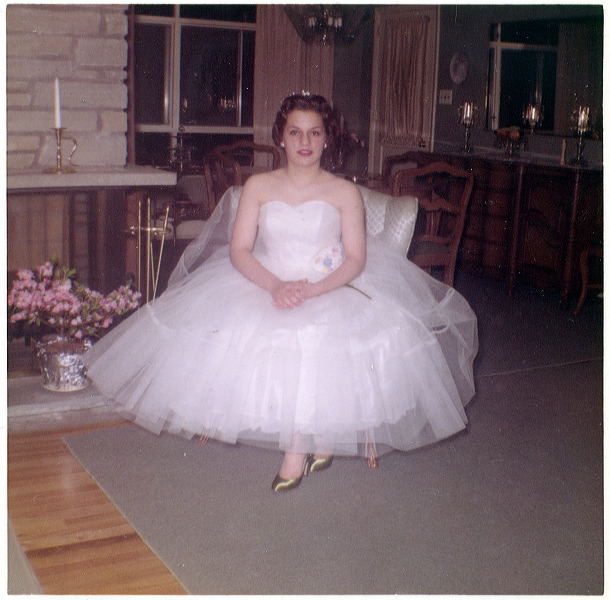 1962_bev_prom_18.jpg