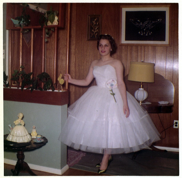 1962_bev_prom_21.jpg