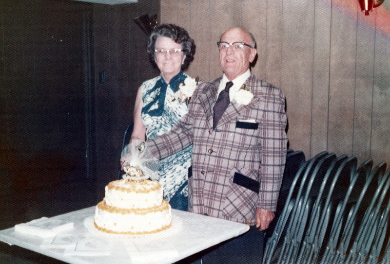 1975_10_john_50th_03.jpg