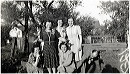 1940_circa_family_visit_02