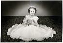 1950_bev_flowergirl_04